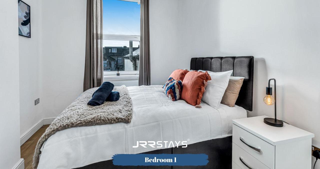 Cardiff Stylish 2 Bedroom Sleeps 6 Wi-Fi - Jrr Stays Eksteriør billede
